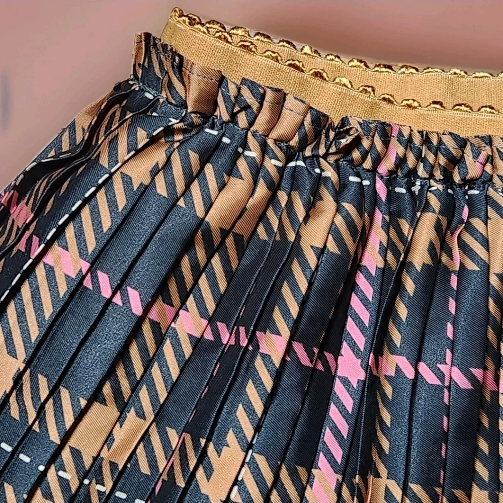 Abel & Lula Bubblegum Plaid Pleated Skirt 12 Black Camel Pink Boutique